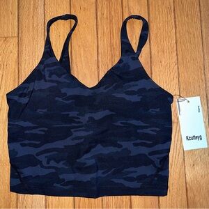 NWT Women’s Camo Print Crop Top sports bra size small polyester spandex